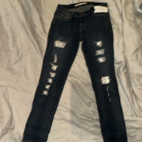 S&P by standard practices size 31 blue jeans NWT with silver/rhinestone‎ patches - Picture 1 of 8